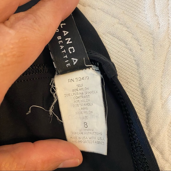 La Blanca Bikini Bottom underwear Woman’s bikini bottoms black belted size 8 - Picture 3 of 7